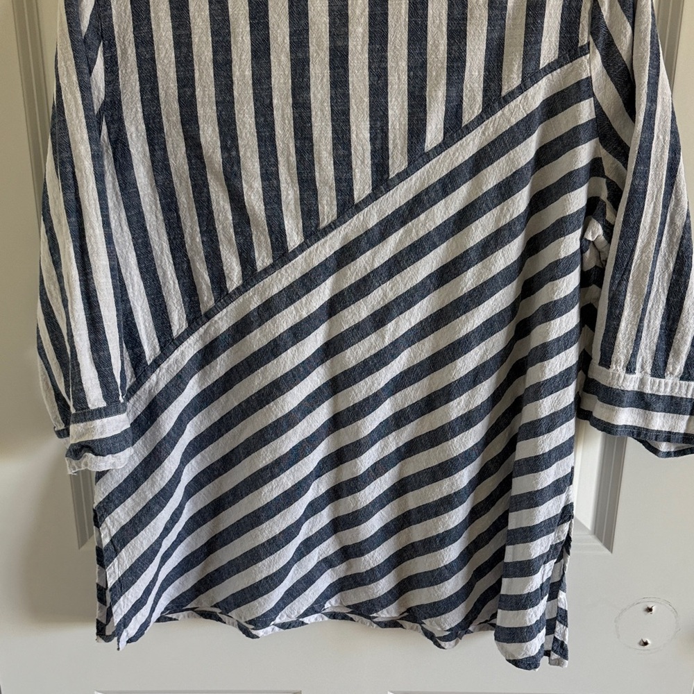 Blue Bayou Austin Striped Tunic Blue and White Top Size XL - Picture 10 of 10
